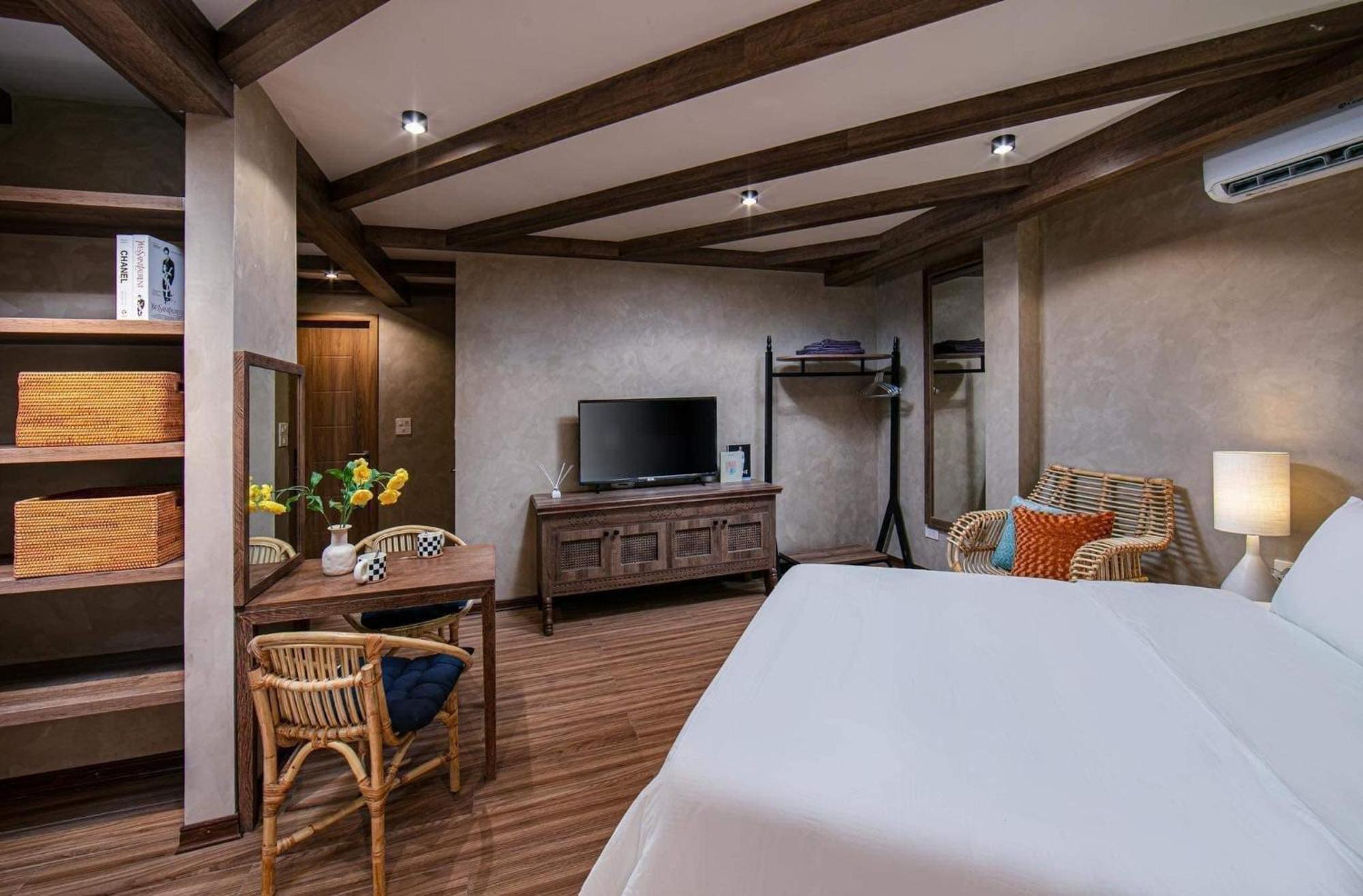 The Grand Diamond C Thanh Nhan Hanoi Room photo